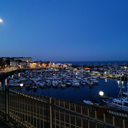 Diamond Harbour - Whole Huge Apartment - Wifi - Beach - Ramsgate Town מראה חיצוני תמונה
