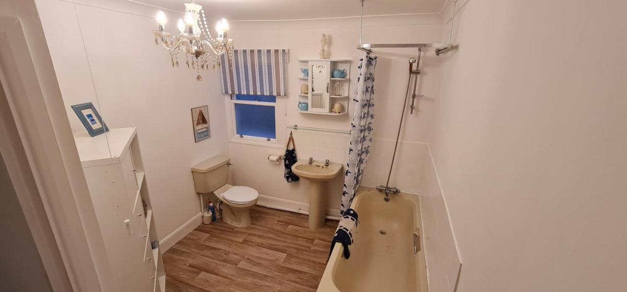 Diamond Harbour - Whole Huge Apartment - Wifi - Beach - Ramsgate Town מראה חיצוני תמונה